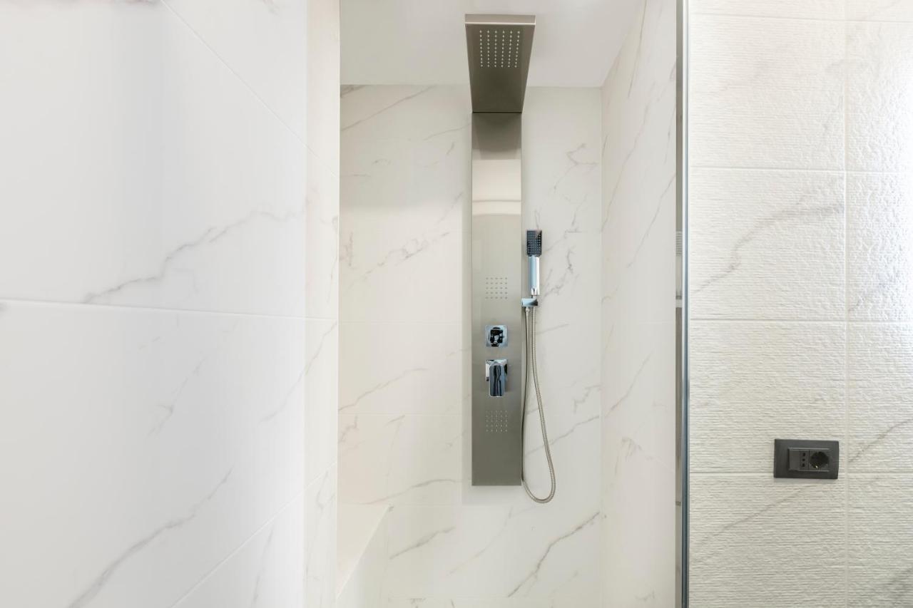 Residenza Sacconi By Hili Hotel Rome Exterior photo
