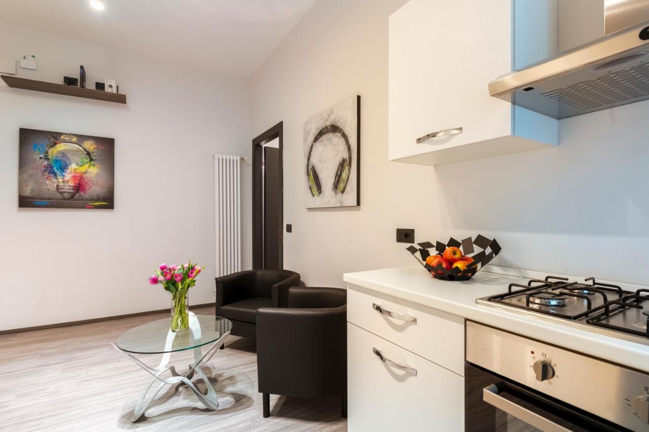 Residenza Sacconi By Hili Hotel Rome Exterior photo
